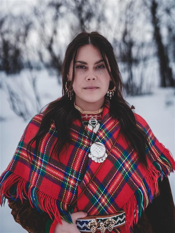 Cecilia Dyr&oslash;y (Cilja), samisk vokalist. Foto_ Carl-Johan Utsi