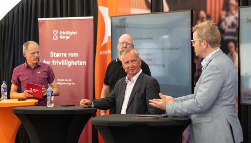 ARENDALSUKA SCENE MED TERJE 2025.jpg