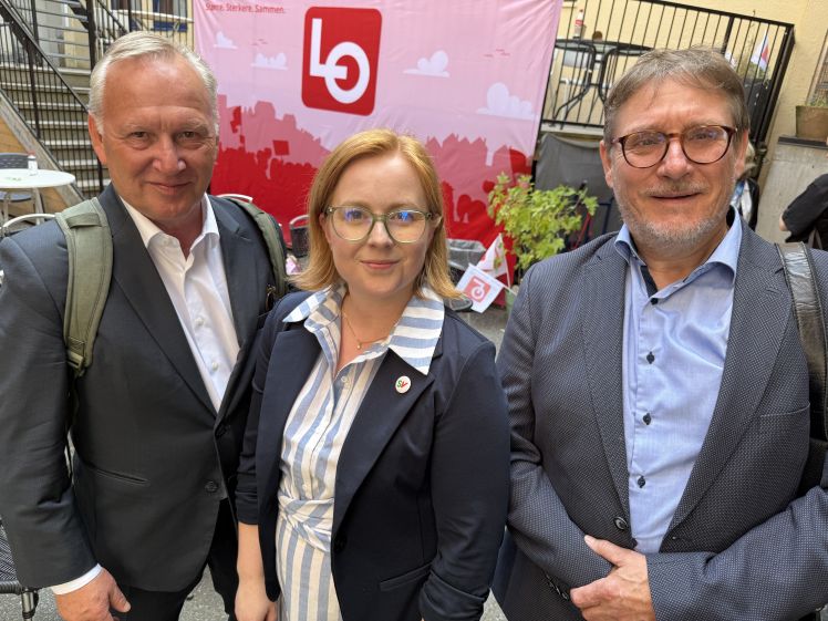 Terje Lindberg (styreleder), Åshild Pettersen (styremedlem) og Morten Christiansen (direktør)